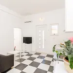 Amabilis - One Bedroom With Terrace And View Апартаменты Млини