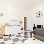Amabilis - One Bedroom With Terrace And View Апартаменты *