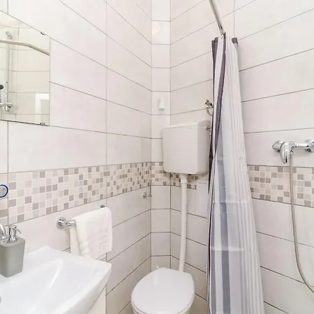 Amabilis - One Bedroom With Terrace And View Млини