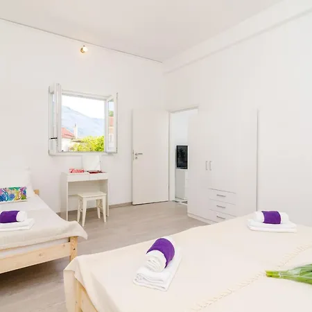 Апартаменты Amabilis - One Bedroom With Terrace And View