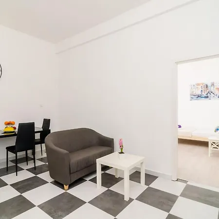 Апартаменты Amabilis - One Bedroom With Terrace And View *