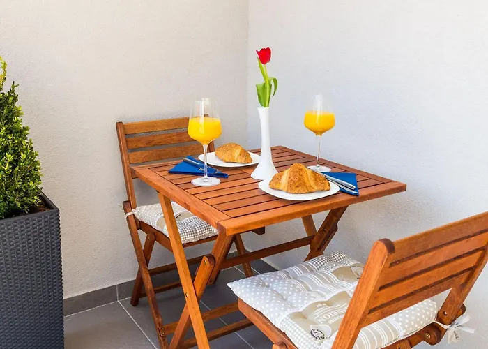 شقة Amabilis - One Bedroom With Terrace And View مْليني